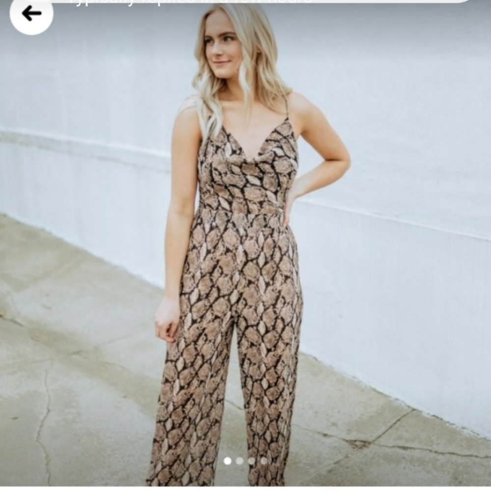 Pant suit